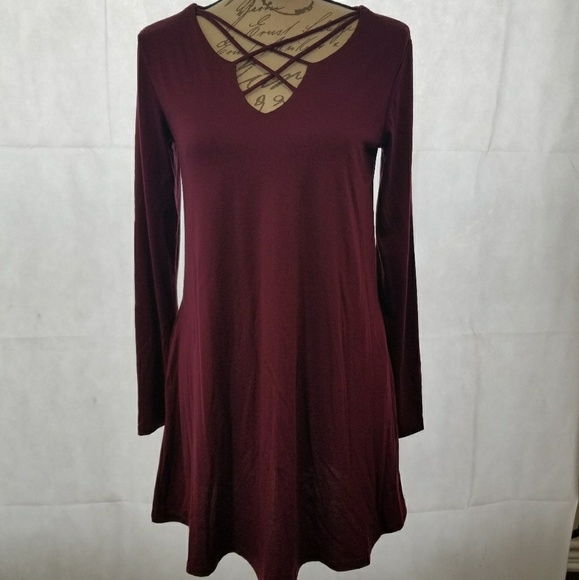 Socialite Dresses & Skirts - Burgundy Long Sleeve Criss Cross Front Dress